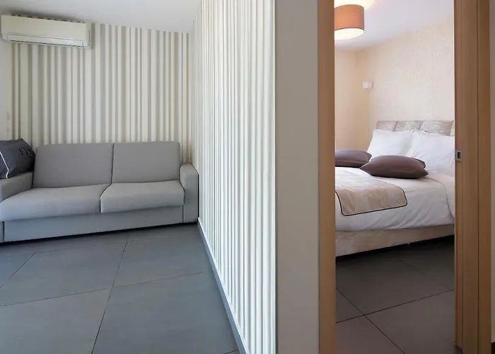 アパート Vip ピラン